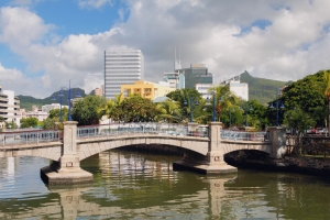Depositphotos_104581162_l-2015 Panorama de la ciudad de Port Louis, Mauricio